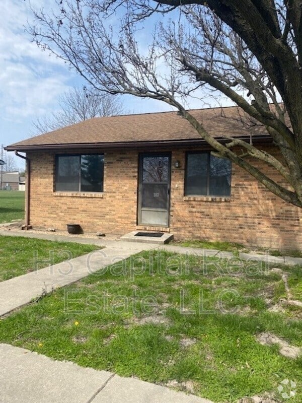 Building Photo - 303 Southgate Dr