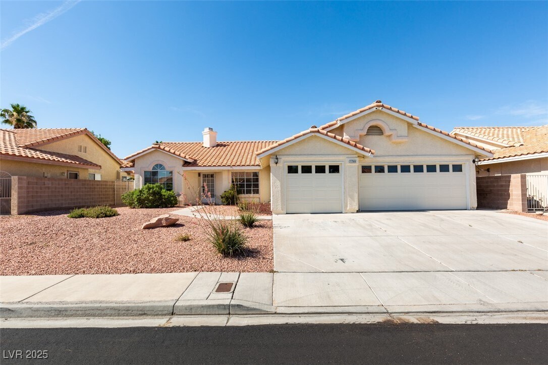 Foto principal - 1744 Knotty Pine