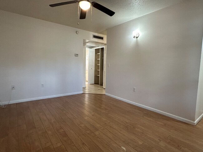 Foto del edificio - 710 Ave C SW