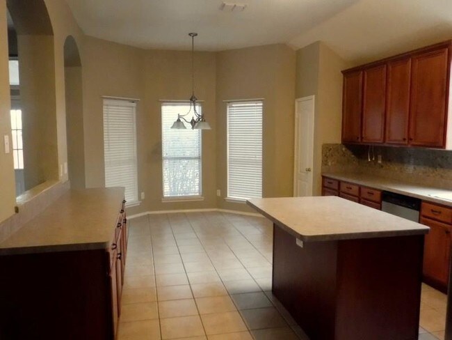 Building Photo - 8132 Shoshoni Dr