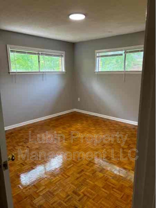 Foto del edificio - 3527 Clayphil Ave