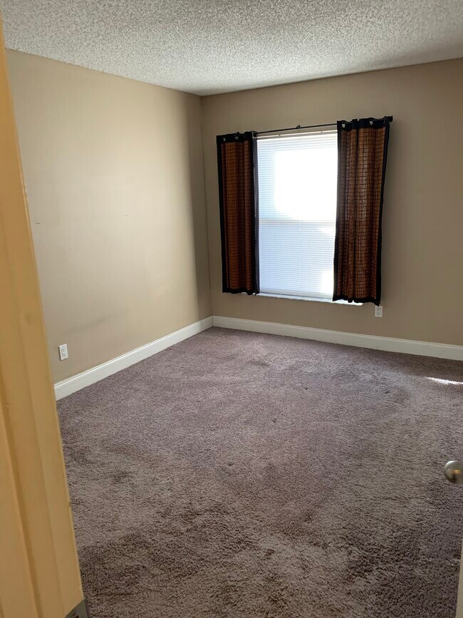 Foto del edificio - 5464 E Michigan St