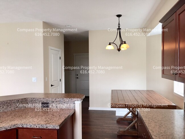 Building Photo - COMING SOON! 5 Bed 3.5 Bath Home in Hudson...