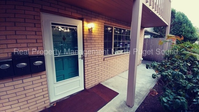 Foto del edificio - 2215 Colby Ave