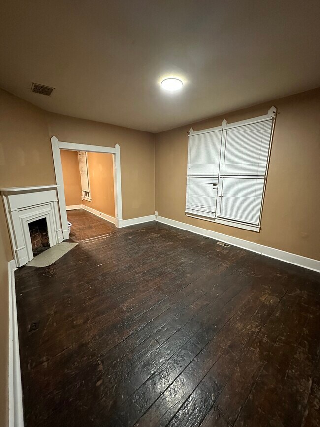 Foto del edificio - 610 S Green St