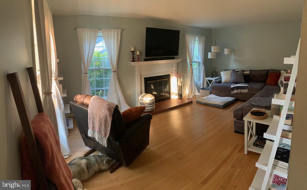 Foto principal - 6902 Stoneybrooke Ln