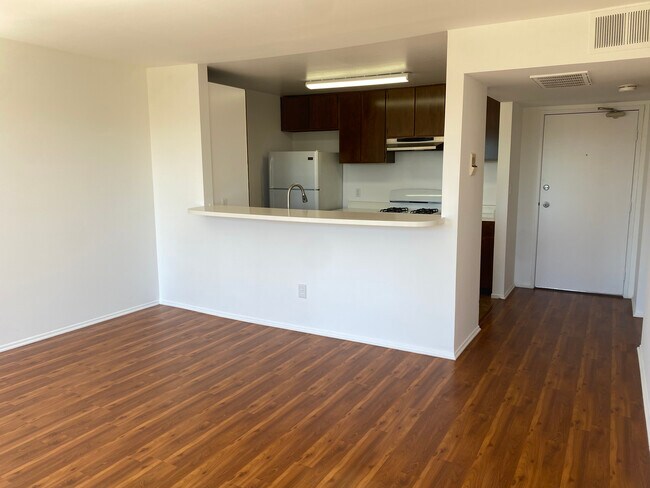 Foto del edificio - 4018 Camero Ave