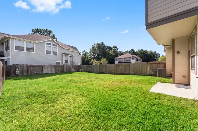 Foto del edificio - 308 N Spotted Fern Dr