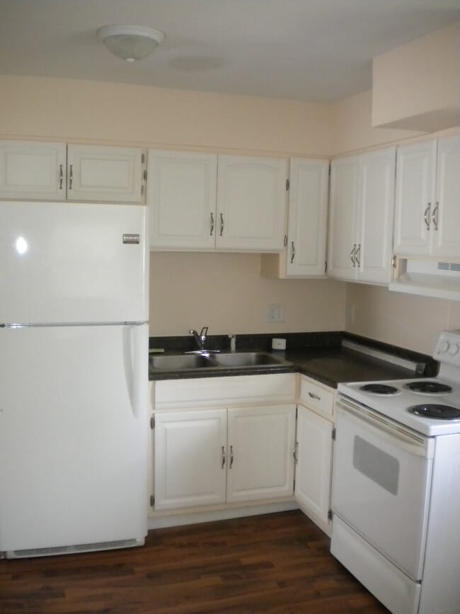 Foto del edificio - 3069 McGuffey Rd