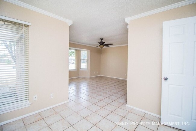 Building Photo - 4429 Esmond Dr