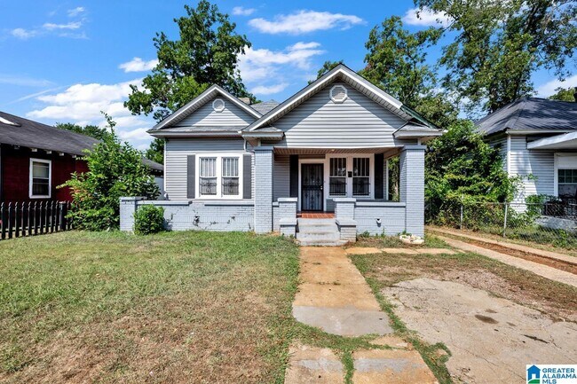 Foto del edificio - 1672 Tuscaloosa Ave