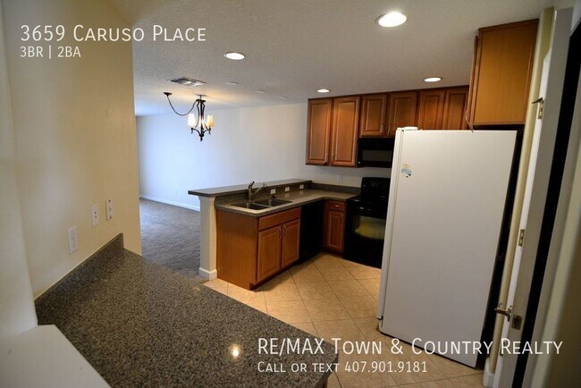 Foto del edificio - Oviedo Townhome for Rent in Hawthorne Glen