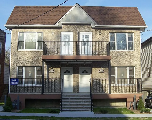 3944 Duryea Ave Unit First Floor, The Bronx, NY 10466 Room for Rent