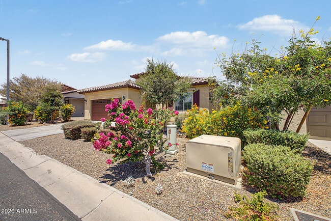 Building Photo - 20420 W Calle Encorvada