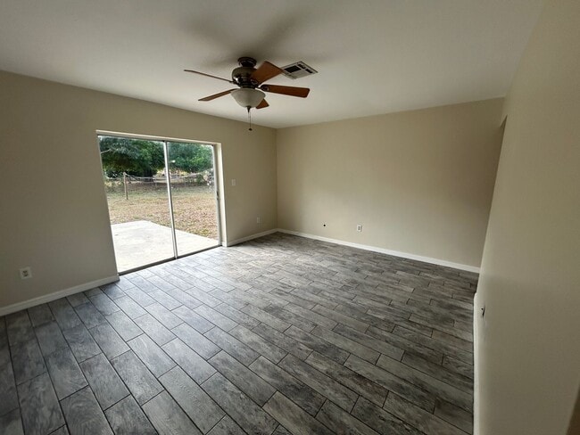 Foto del edificio - 13461 Fifth Street