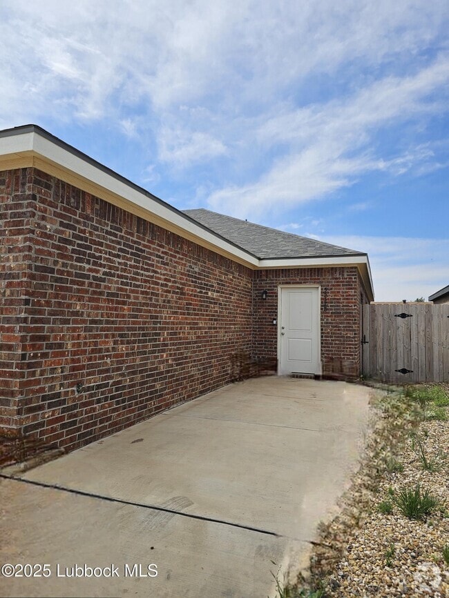 Building Photo - 5537 Itasca St