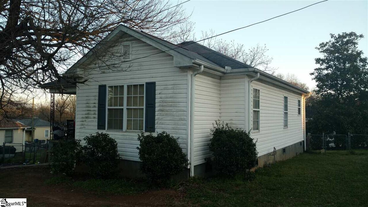 3 New Hope St, Greenville, SC 29611 House for Rent in Greenville, SC