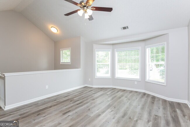 Foto del edificio - 680 Josh Ln