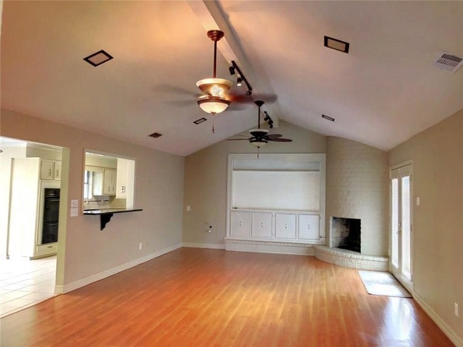 Building Photo - 6305 Revolution Dr