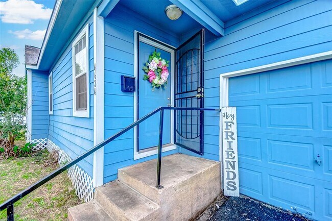 Foto del edificio - 4624 Kingsbury St