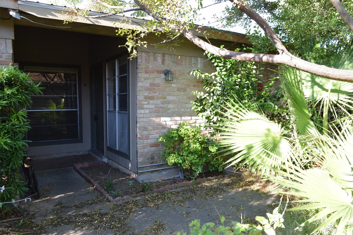 Primary Photo - 3426 Willowrun Dr