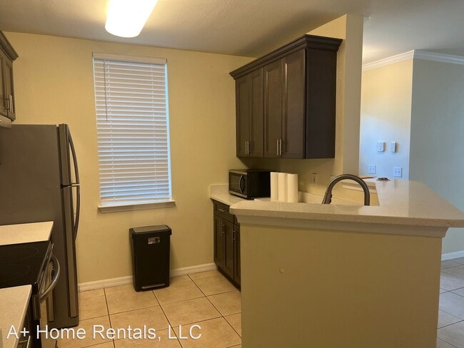 Building Photo - 2 br, 2 bath House - 714 Siena Palm Dr. Bl...