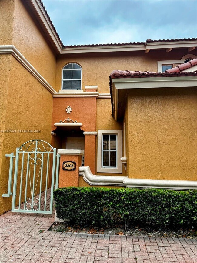 Foto del edificio - 8445 NW 140th Terrace