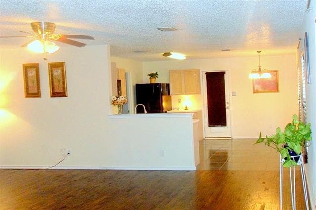 Building Photo - 3107 Westview Dr