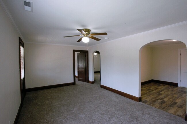 Foto del edificio - 319 23rd St