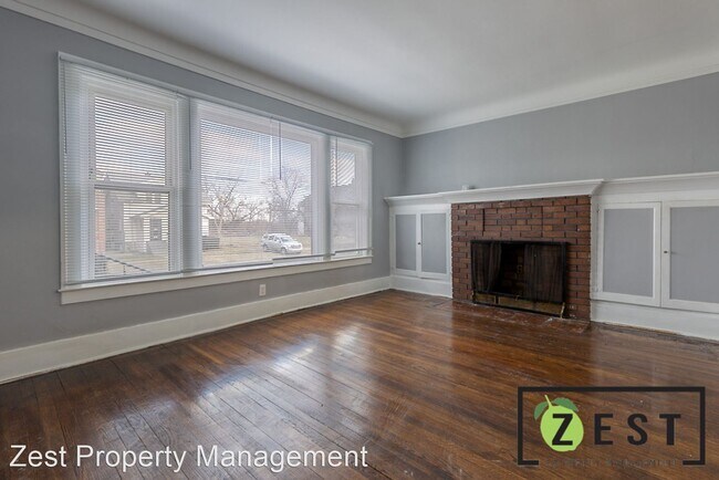 Building Photo - 3 br, 1 bath Apartment - 15051 Wildemere 1...