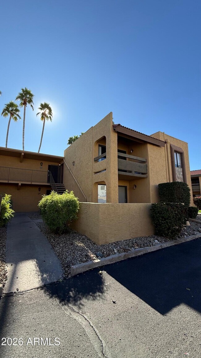 Foto del edificio - 8500 E Indian School Rd