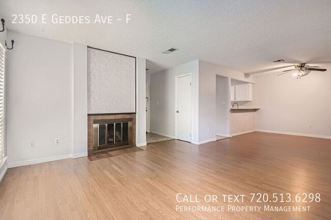 Building Photo - Spacious Three Bedroom Condo