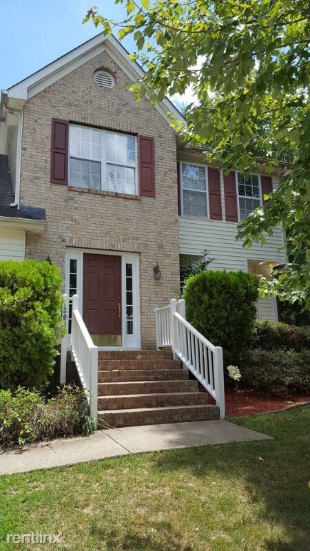 Primary Photo - 1303 Waterford Green Dr