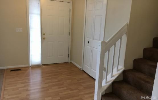 Building Photo - 6416 Lake Meadow Dr