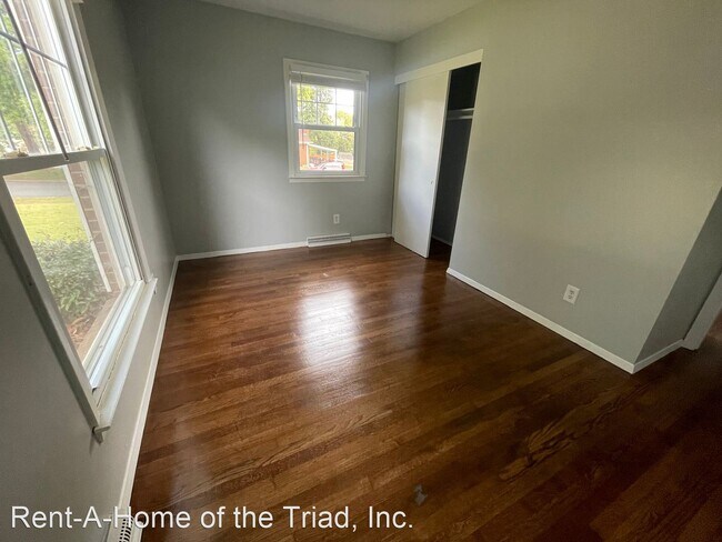 Building Photo - 3 br, 2 bath House - 4117 Summerglen Drive