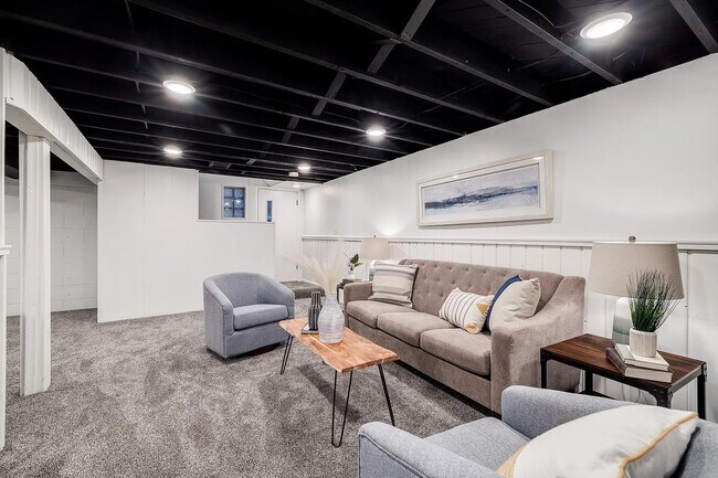 Foto del edificio - 512 63rd Ave NE