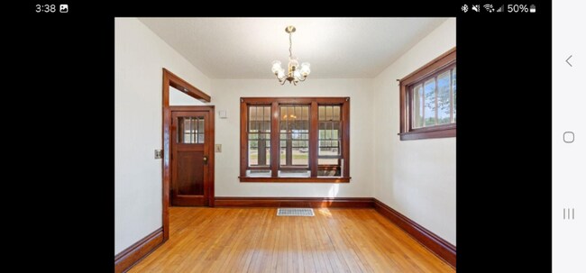 Building Photo - 1210 S 6th St
