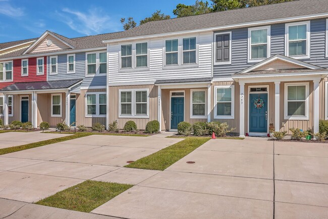 Building Photo - Park at Rivers Edge Townhome!