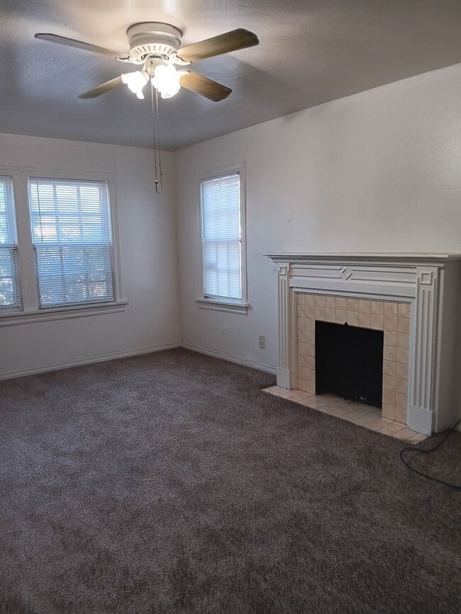 Building Photo - WONDERFUL 3 BEDROOM HOME FOR RENT IN OKC!! * MOVE IN SPECIAL!!! HALF OFF FIRST MONTHS RENT!*