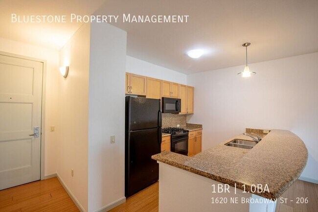 Foto del edificio - 1620 NE Broadway