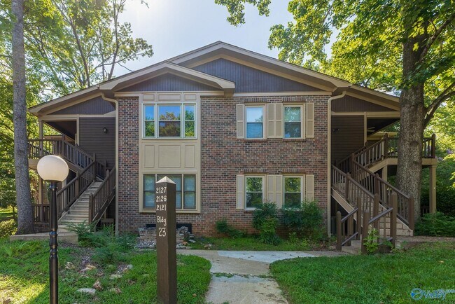 Foto del edificio - 2124 Greenwood Pl SW