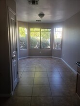 Building Photo - 743 E Wolf Hollow Dr