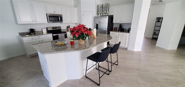 Building Photo - 24157 Spartina Dr