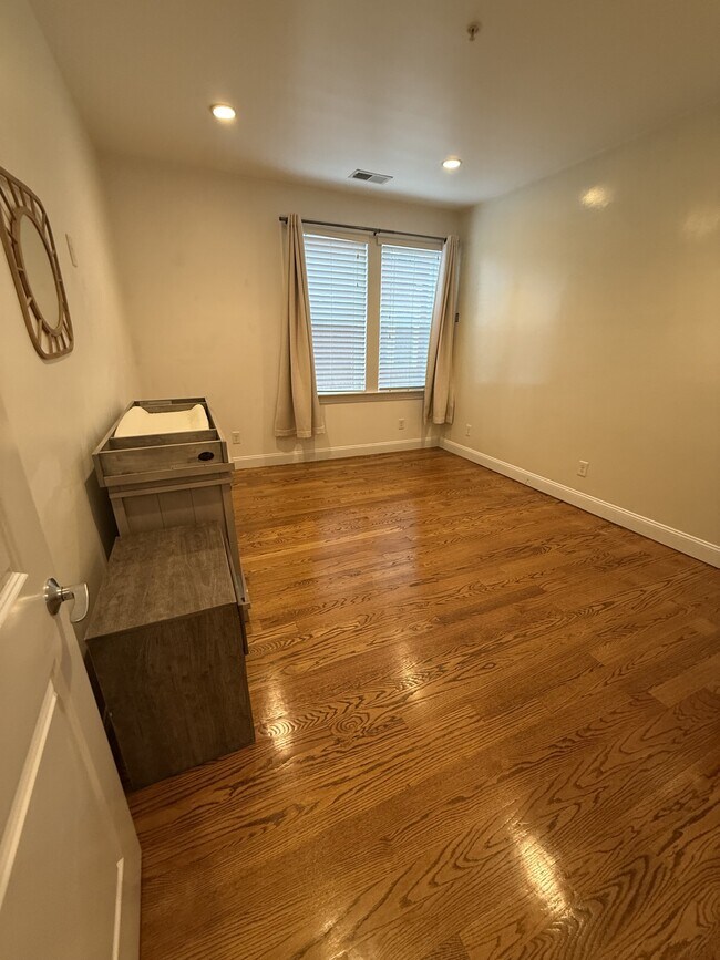 Foto del edificio - 37 Coffey St