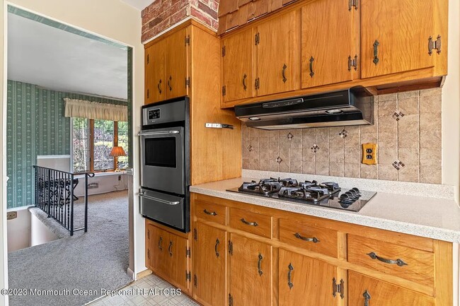 Building Photo - 623 Montana Dr