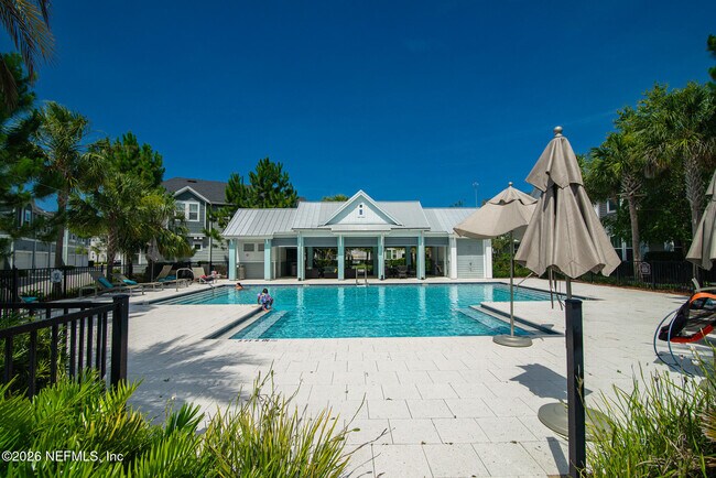Foto del edificio - 11332 Breakers Bay Wy