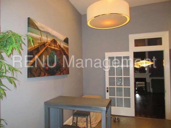 Foto del edificio - 1111 Shelby Ave