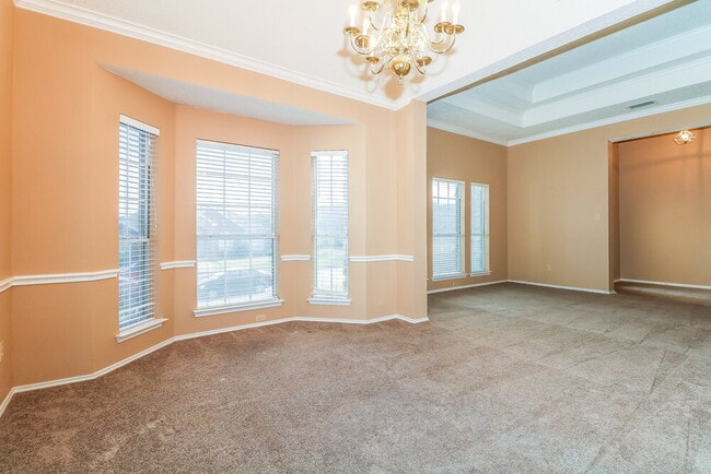 Building Photo - 713 Claire View Dr