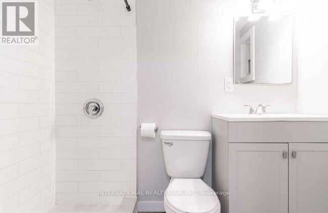 Photo du bâtiment - 349 Hamilton Rd