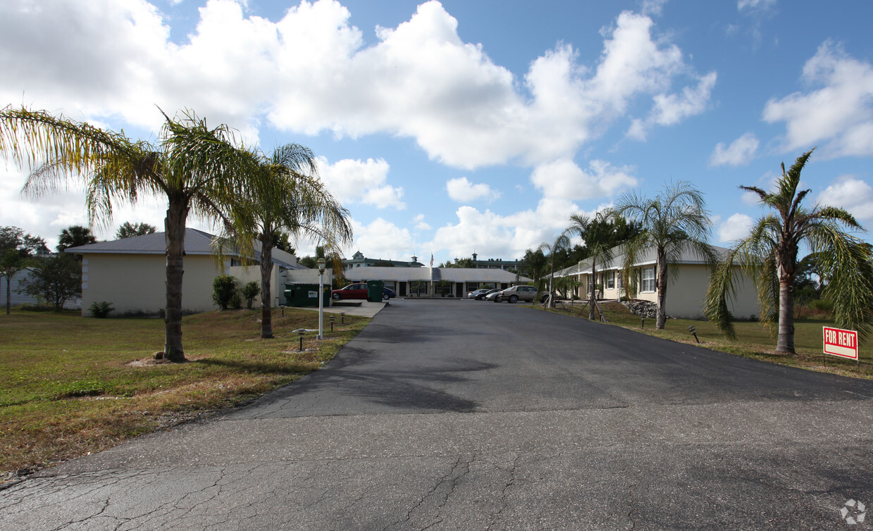 Alford Arms - Apartments In Port Charlotte, Fl 